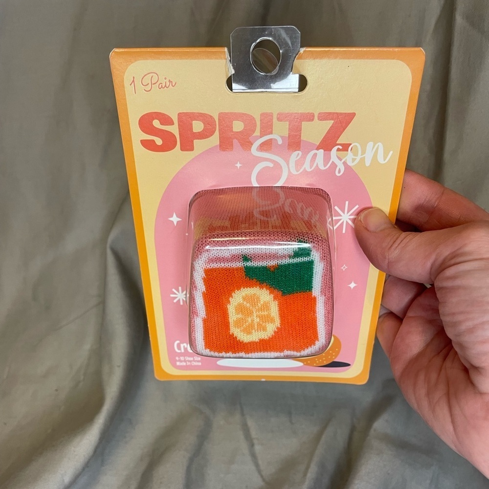 NWT Pink Socks W/ Orange Tropical Drink Fruit Design Socks
